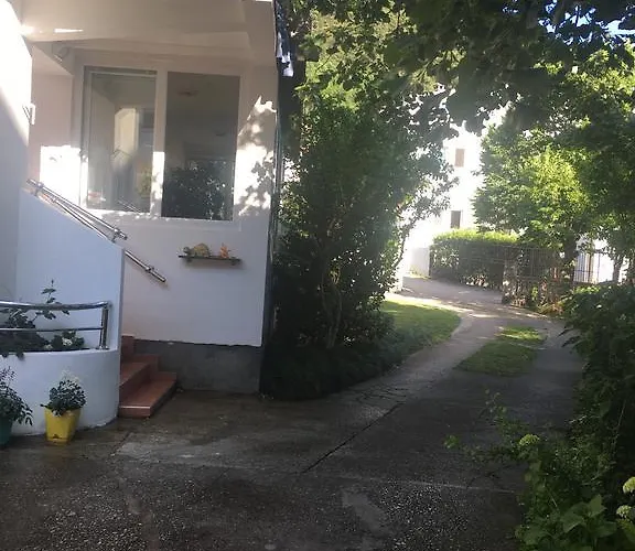 Apartments Sim