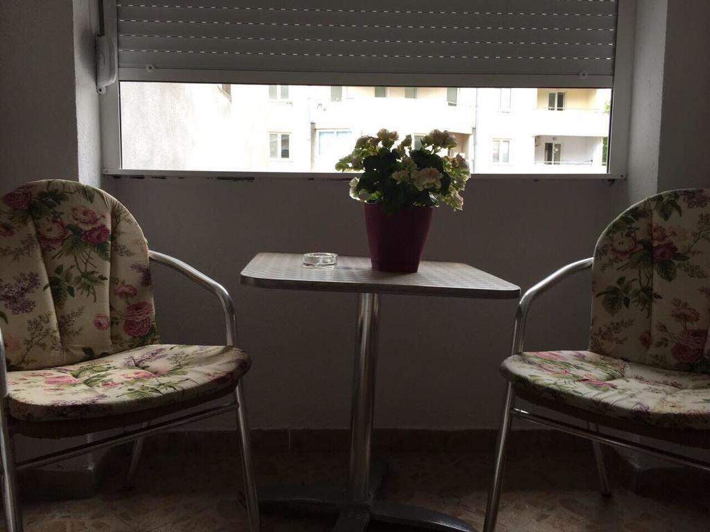 Apartment Sim Budva